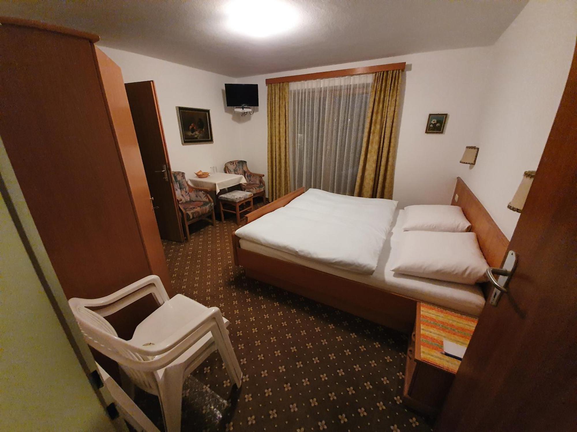 Haus Monika Und Haus Claudia Hotel Mayrhofen Luaran gambar