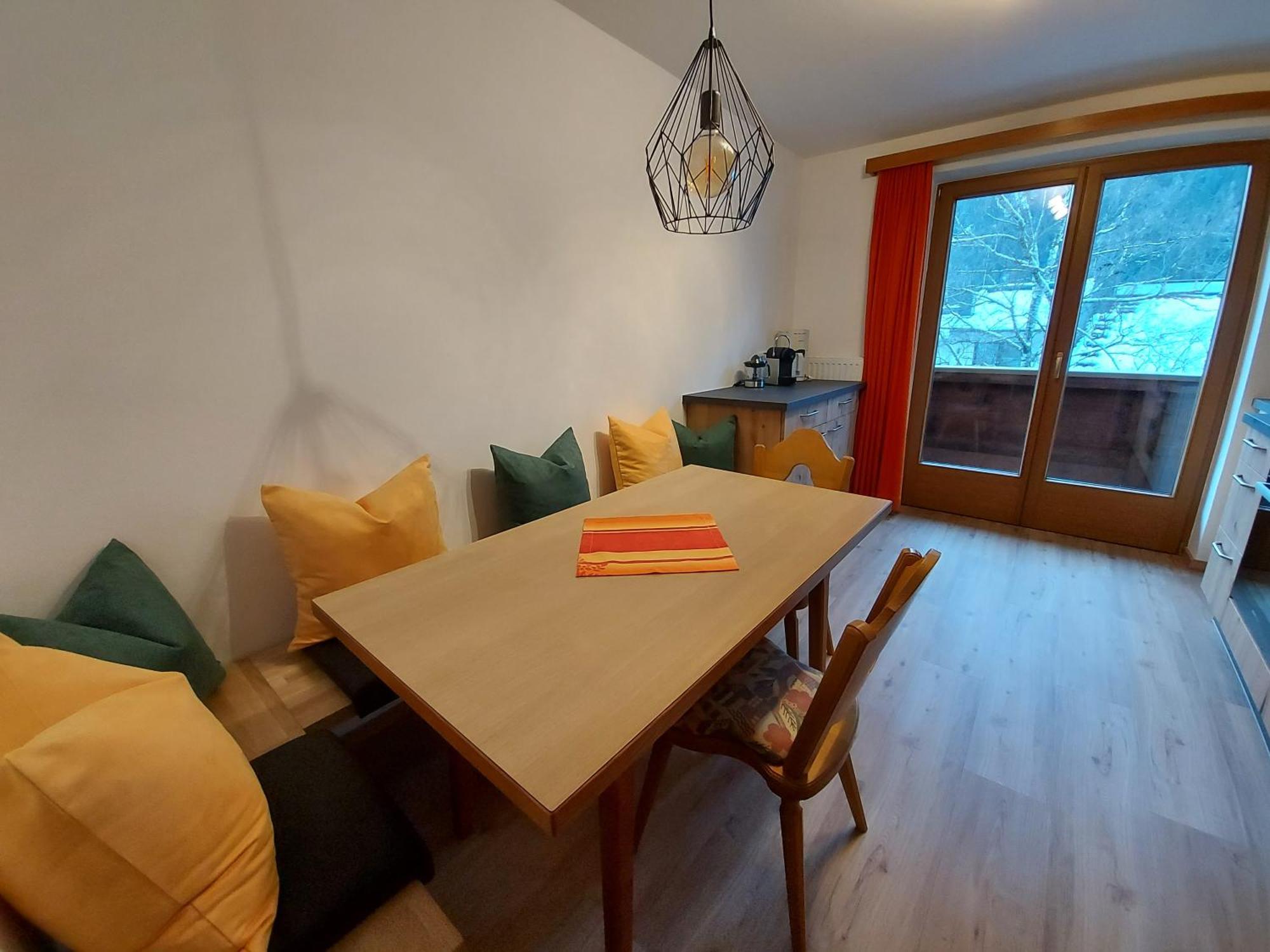 Haus Monika Und Haus Claudia Hotel Mayrhofen Luaran gambar